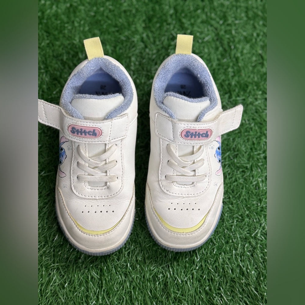 Zara Kids Sneakers -‎ Lilo and Stitch Cream and Yellow Size 28